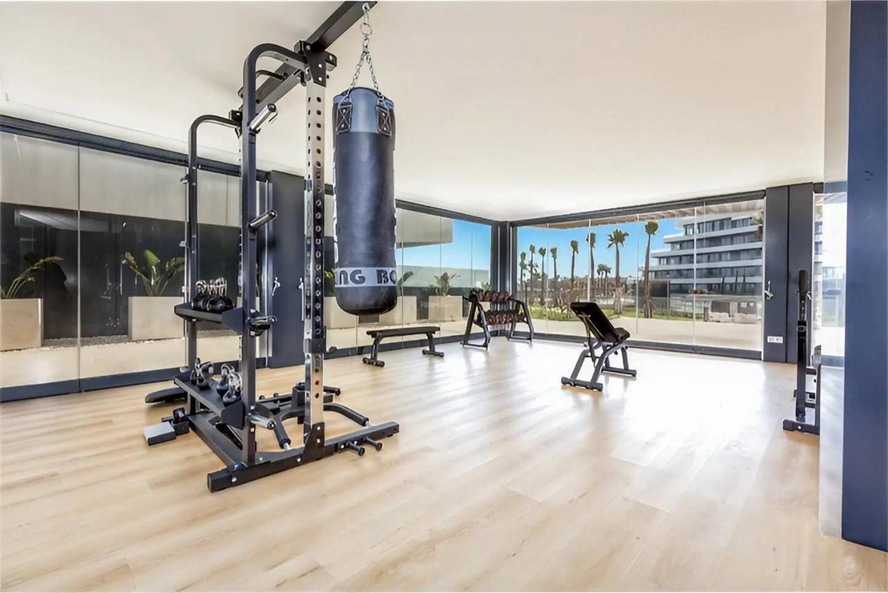 Luxury Complex Beachfront Apartment, Infinity Pool, Sauna, Gym And Large Terrace Torremolinos Exteriér fotografie